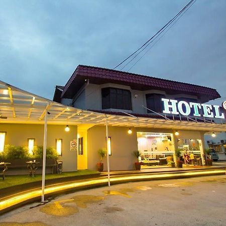 Tkl Hotel Джохор Бахру Екстериор снимка