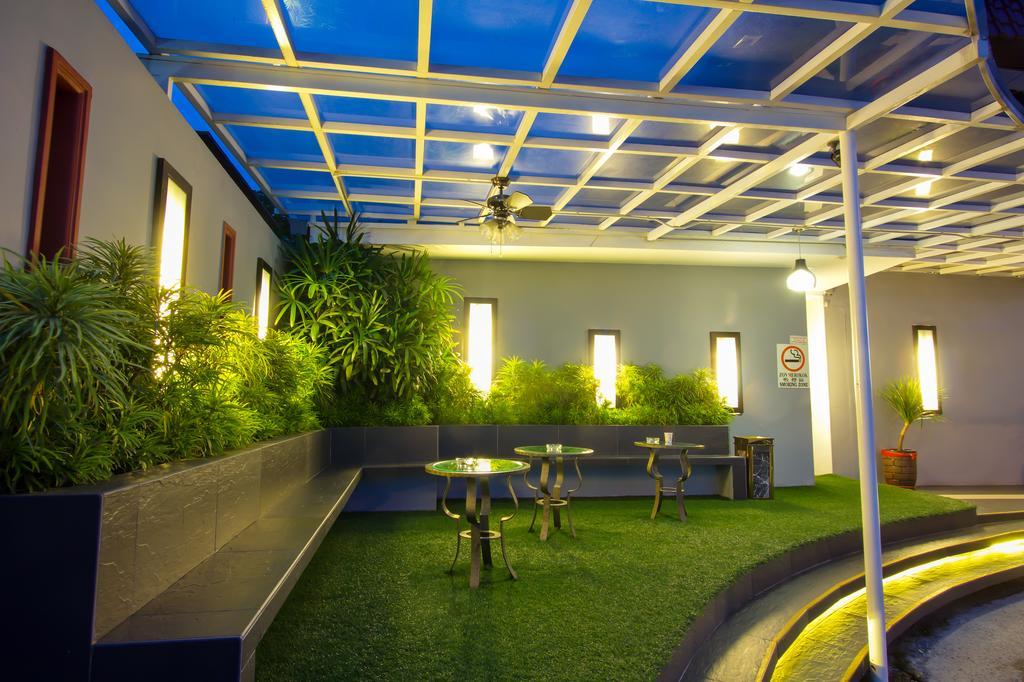 Tkl Hotel Джохор Бахру Екстериор снимка